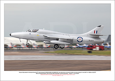 G-XMHD - Hawker Hunter T7 (Msn 41H-003315) - 01
