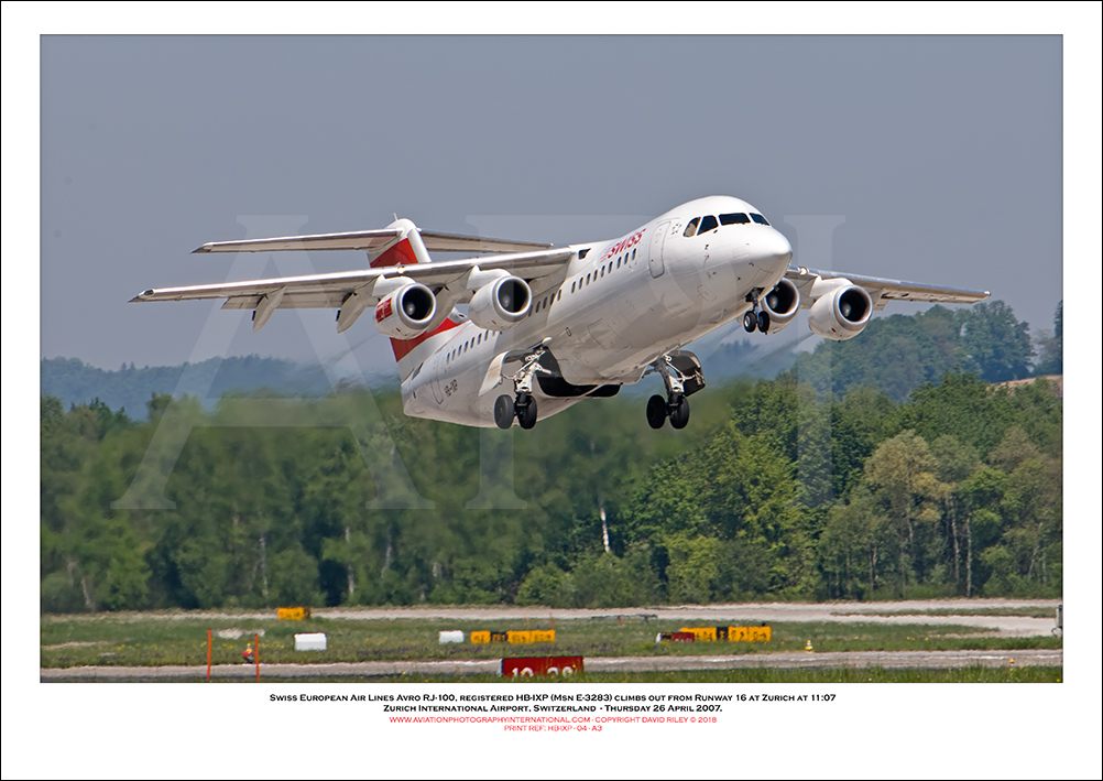HB-IXP - Swiss European Air Lines Avro RJ100 (Msn E3283) - 04