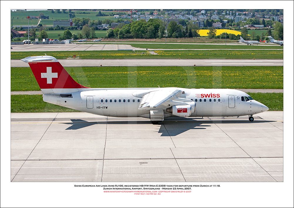 HB-IYW - Swiss European Air Lines Avro RJ100 (Msn E-3359) - 02