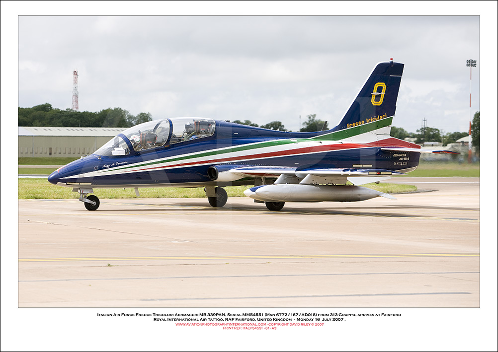 ITALY-MM54551 - Italian Air Force Frecce Tricolori Aermacchi MB-339PAN (Msn 6772/167/AD018) - 01