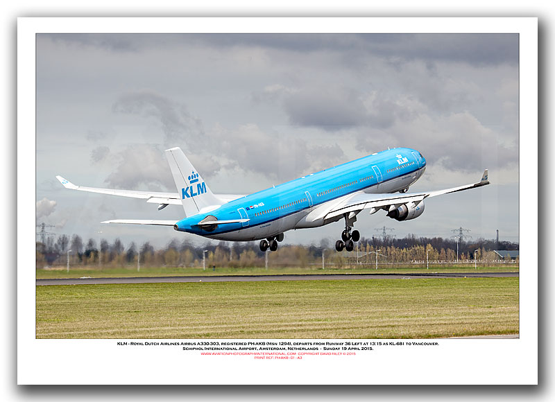 PH-AKB - KLM - Royal Dutch Airlines Airbus A330-303  (Msn 1294) - 01