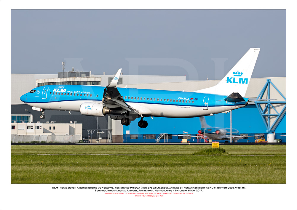 PH-BGA -  KLM - Royal Dutch Airlines Boeing 737-8K2 WL (Msn 37593 Ln 2569) - 04