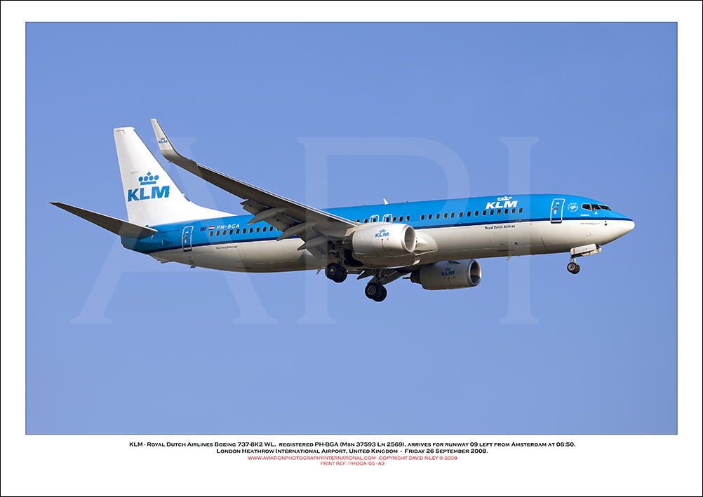 PH-BGA -  KLM - Royal Dutch Airlines Boeing 737-8K2 WL (Msn 37593 Ln 2569) - 05