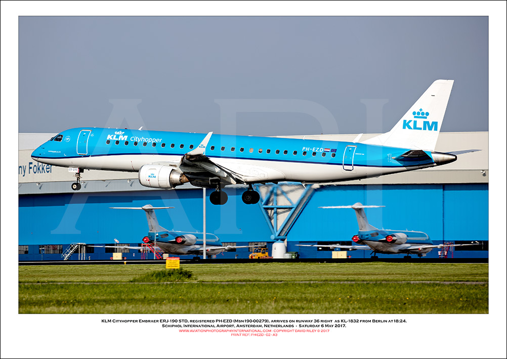PH-EZD - KLM Cityhopper Embraer ERJ -190 STD (Msn 190-00279) - 02