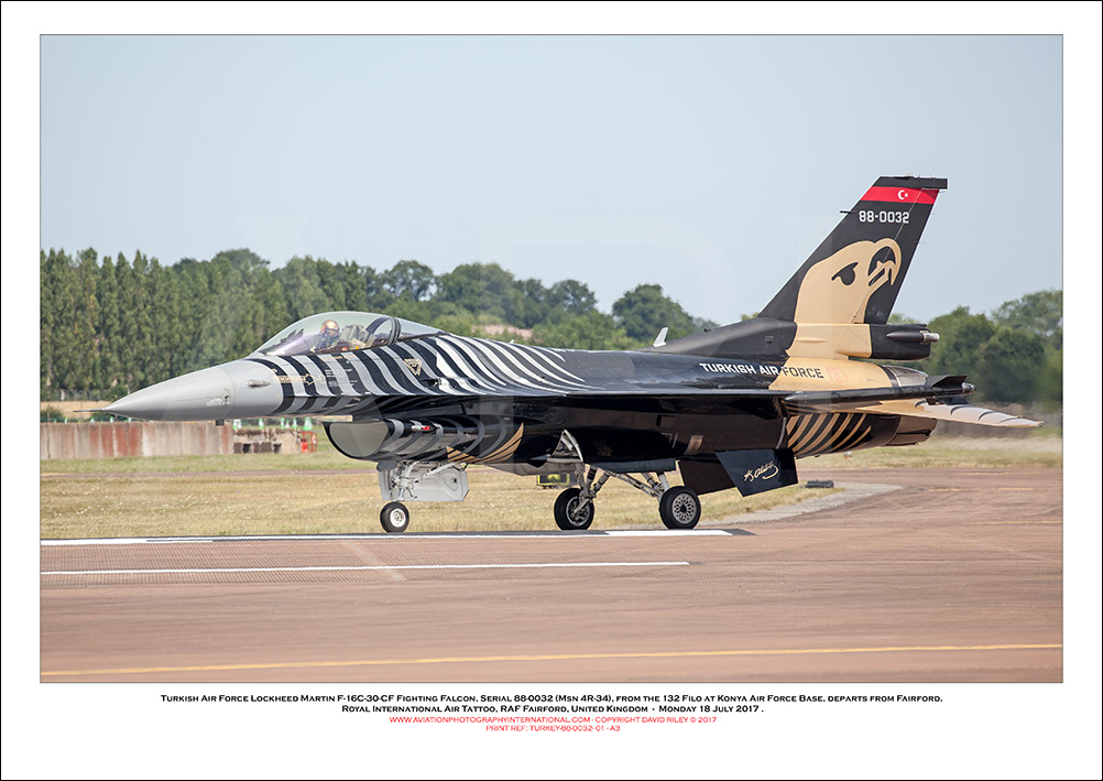 TURKEY-88-0032 - Turkish Air Force Lockheed Martin F-16C-30-CF Fighting Falcon (Msn 4R-34) - 01