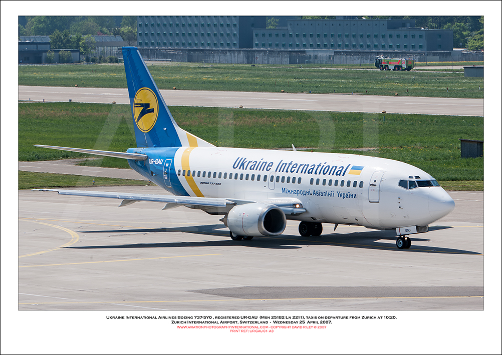 UR-GAU - Ukraine International Airlines Boeing 737-5Y0 (Msn 25182 Ln 2211) - 01
