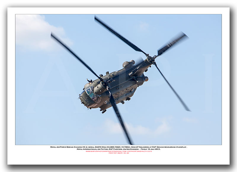 ZA674 - Royal Air Force Boeing Chinook HC.2  (Msn MA-005/B-821/M-7004) - 02